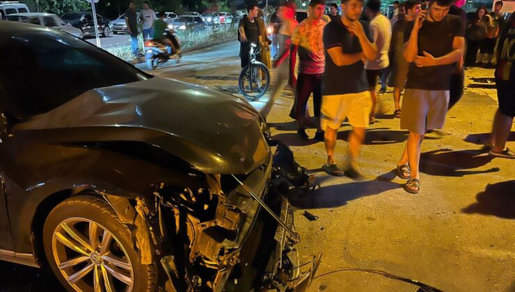 Adana’da 3 otomobilin karıştığı zincirleme kaza: 7 yaralı