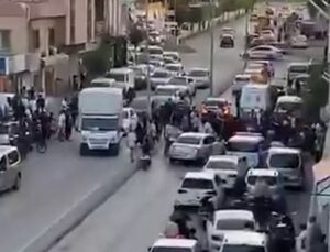 Adana’da husumetlilerin silahlı kavgasında yoldan geçen genç vurularak öldü