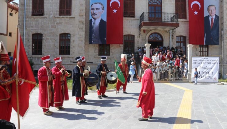 Adana’da Vakıflar Genel Müdürlüğünce toplu sünnet şöleni düzenlendi
