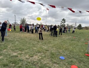 Afyonkarahisar’da 50 aile doğayla iç içe kampta buluştu