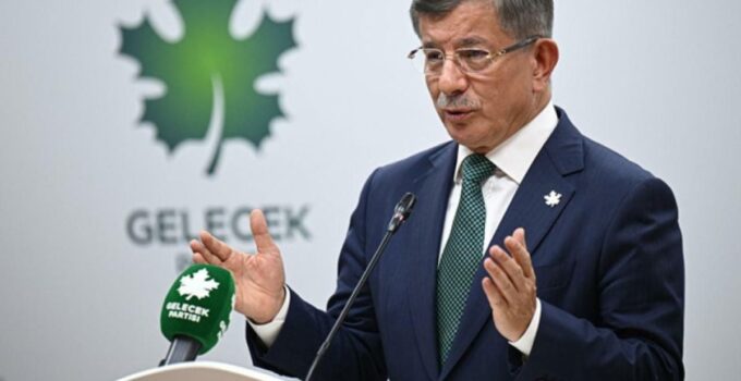Ahmet Davutoğlu: Gelecek Partisi’nin siyasi faaliyetlerini sonlandırma kararı almış bulunuyoruz