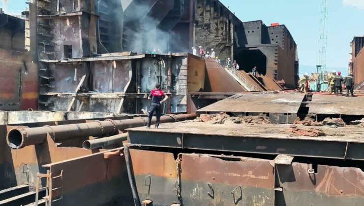 Aliağa’da Gemi Yangını: Alevler Kontrol Altına Alındı