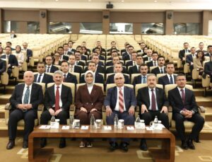 Anayasa Mahkemesi Başkanı Kadir Özkaya 111. dönem kaymakam adaylarıyla bir araya geldi