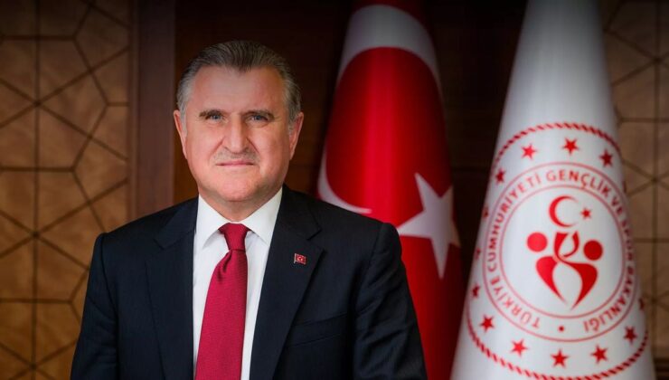 Bakan Bak: Gençlerimizin kariyer planlamalarına destek oluyoruz