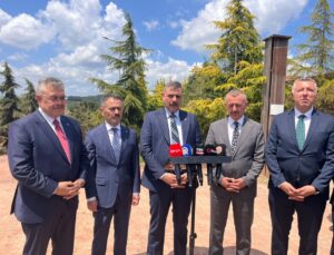 Bakan Çiftçi: Sokak hayvanlarının yüzde 92,35’i barınaklarda