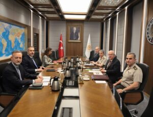 Bakan Güler ve Fidan, MSB’de bir araya geldi