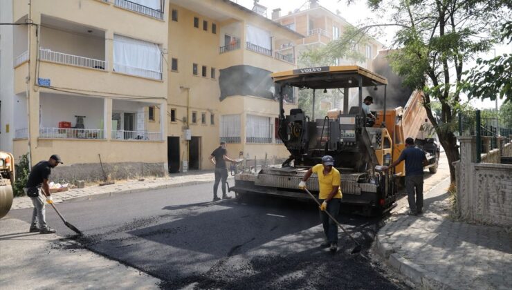 Bingöl Belediyesi 20 kilometrelik yol ağını 40 bin ton asfaltla yenileyecek