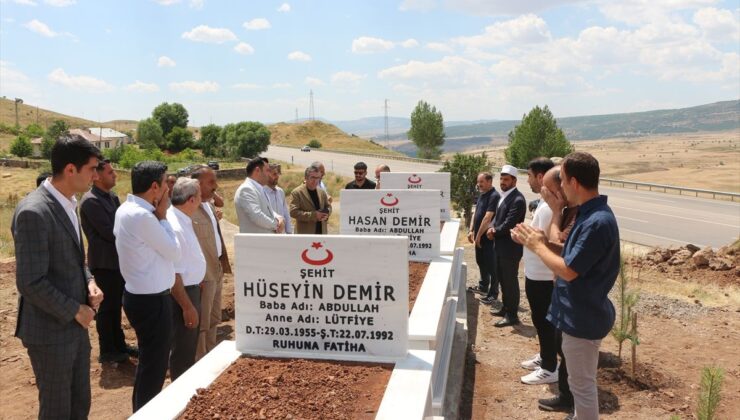 Bingöl’de 34 yıl önce PKK tarafından katledilen 3 kardeş anıldı