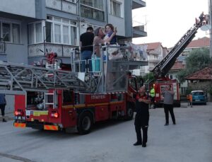 Burdur’da 4 Katlı Apartmanda Yangın: 6 Kişi Kurtarıldı