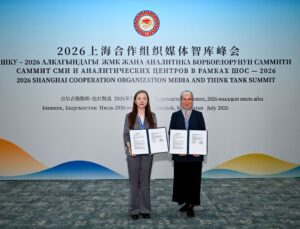 Çin’in yönetişim kitabının Kırgızca baskısı için telif anlaşması imzalandı