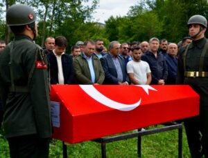 Deniz Kuvvetleri personeli Sait Yürekli son yolculuğuna uğurlandı