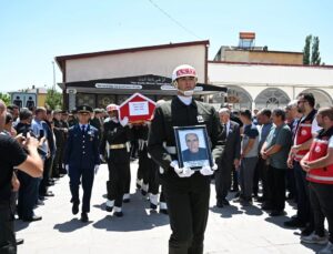 Erzurum’da vefat eden Kıbrıs gazisi son yolculuğuna uğurlandı