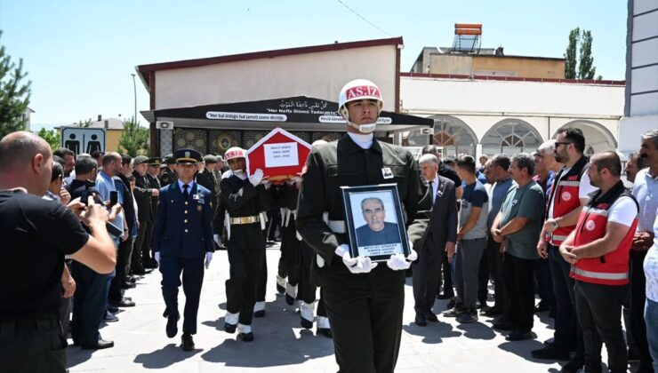 Erzurum’da vefat eden Kıbrıs gazisi son yolculuğuna uğurlandı