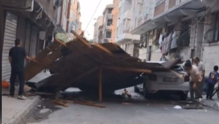 Esenler’de fırtına çatı uçurdu, çocuklar son anda kurtuldu