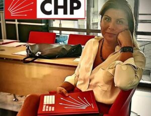 Eski CHP PM Üyesi Buket Müftüoğlu: CHP’de kalma kararım, herhangi bir kişiye verilmiş bir destek değildir