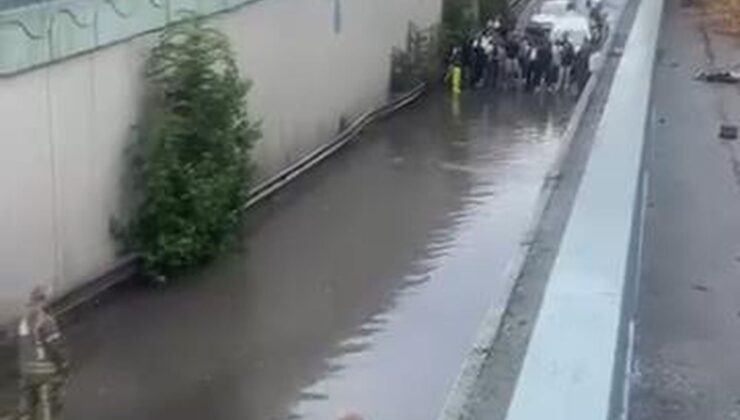 Güngören’de alt geçidi su bastı, araç kuyruğu oluştu