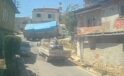 Hatay’da inşaat malzemesi yüklü kamyonun devrilme anı kamerada