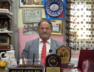 Ispartalı yazar Çelik kolon kanseriyle mücadelesini yarım asırlık kalemiyle sürdürüyor