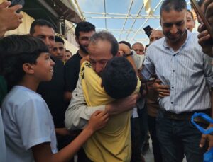 İsrail, Gazze’den alıkoyduğu 35 Filistinliyi serbest bıraktı