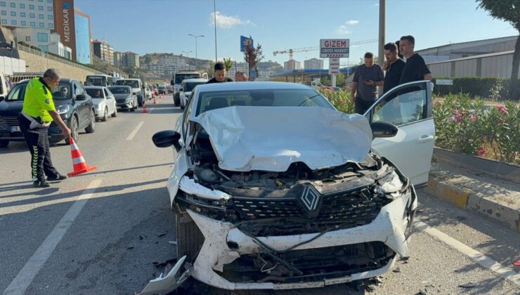 Karabük’te zincirleme trafik kazasında 1’i ağır 2 kişi yaralandı