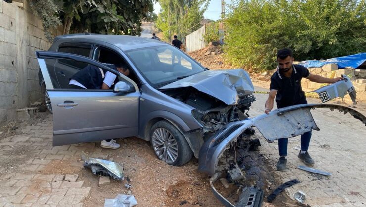 Kırıkhan’da asfalt çalışmasına çarpan otomobilin sürücüsü hayatını kaybetti