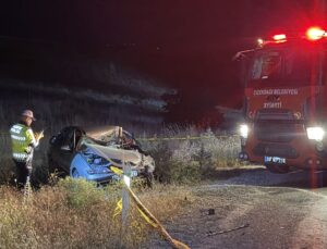 Kırşehir’de otomobil ile traktör çarpıştı: 1 ölü, 2 yaralı