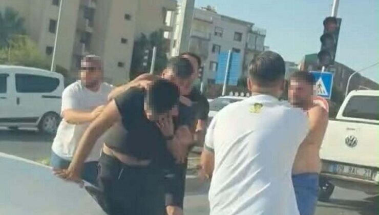 Kuşadası’nda trafikte kavga: 2 gözaltı