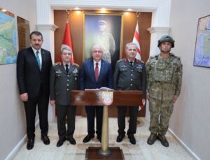 Milli Savunma Bakanı Güler, KKTC’deki 28. Mekanize Piyade Tümen Komutanlığını ziyaret etti