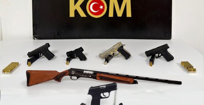 Muğla’nın 3 ilçesinde ruhsatsız silah operasyonu yapıldı
