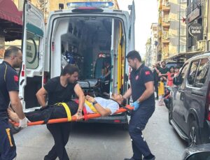 Orhangazi’de sokak ortasında kanlı kavga: Bacağından vuruldu