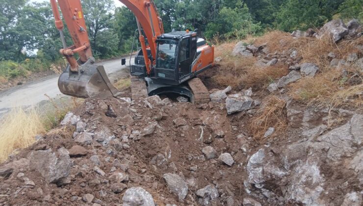 Pamukova’da iş makinesiyle kaçak define kazısı: 5 gözaltı