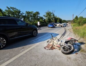 Sakarya’da otomobil ile çarpışan motosikletin sürücüsü öldü