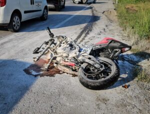 Sapanca’da Otomobil-Motosiklet Çarpışması: 1 Ağır Yaralı