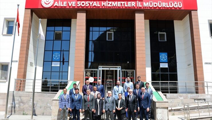 Sivas Valisi Şimşek’ten Aile ve Sosyal Hizmetler İl Müdürlüğüne ziyaret