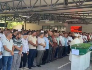 Tarsus’ta boğulan ailenin cenazeleri defnedildi