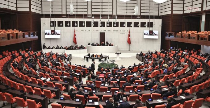 TBMM Genel Kurulu… AK Partili milletvekillerinden Balıkesir’deki yangınlara ilişkin açıklama: Devletimiz yangın bölgesindedir