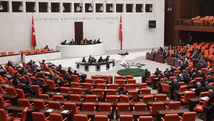 TBMM’de sandalye dağılımı değişti: YENİ Parti ikinci büyük parti oldu