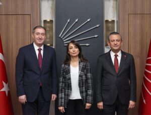 Tülay Hatimoğulları ve Tuncer Bakırhan’dan, YENİ Parti Kurucu Genel Başkanı Özel’e tebrik