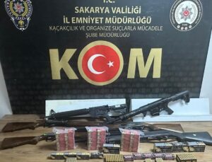 Adapazarı’nda Silah Kaçakçılığı Operasyonu: 2 Gözaltı