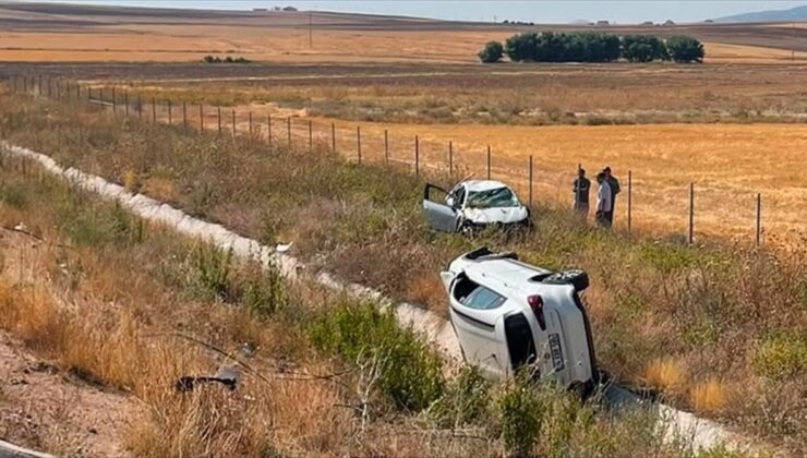 Aksaray’da İki Araç Çarpıştı: 5 Yaralı