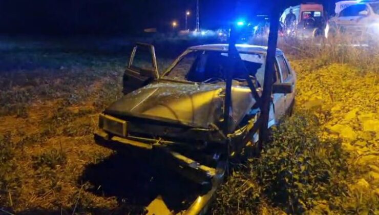 Alkollü sürücü direksiyon hakimiyetini kaybetti: Elektrik direğine çarpıp tarlaya savruldu