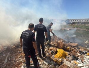 Antalya’da Çalılık Yangını Söndürüldü
