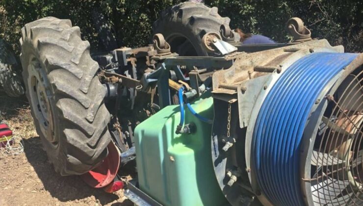 Bayramiç’te devrilen traktörün altında kalan sürücü yaralandı