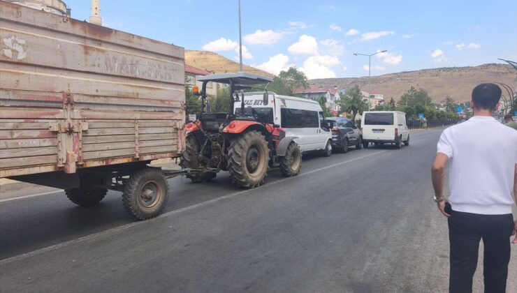 Bingöl’de Zincirleme Kaza: 4 Araç Hasar Gördü