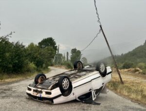 Boyabat’ta Otomobil Devrildi: 2 Yaralı