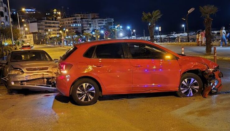 Bursa’da iki otomobil çarpıştı: 4 yaralı