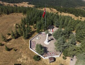 Büyük Taarruz’un 104. Yılında Çiğiltepe Şehitliği’nde Anma Töreni