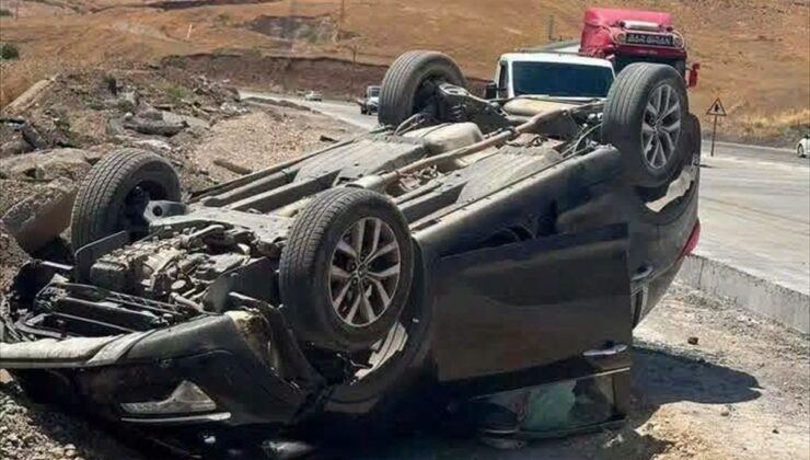 Cizre’de Otomobil Devrildi: Federasyon Başkanı Yaralandı
