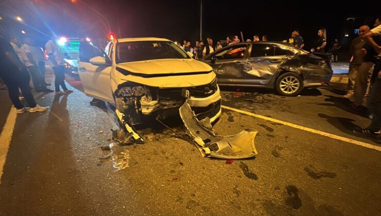 Düzce’de 6 Araçlı Zincirleme Kaza: 2 Yaralı