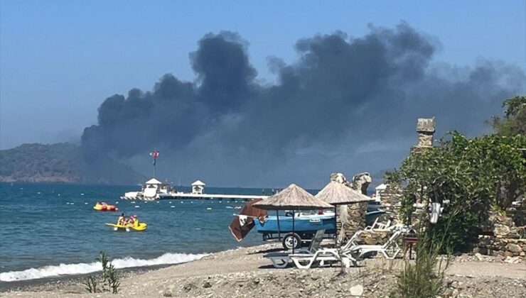 Fethiye’de Tur Teknesinde Yangın: 107 Kişi Tahliye Edildi
